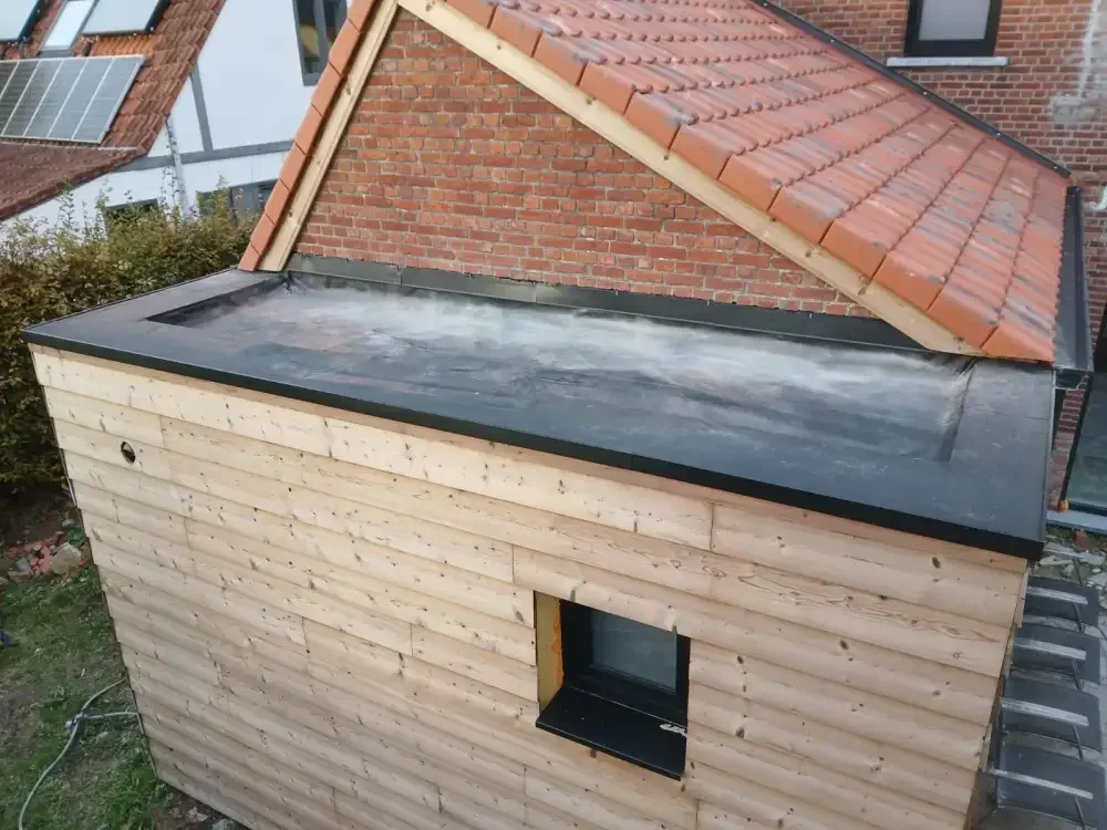 Dienst: Platte Daken (EPDM)